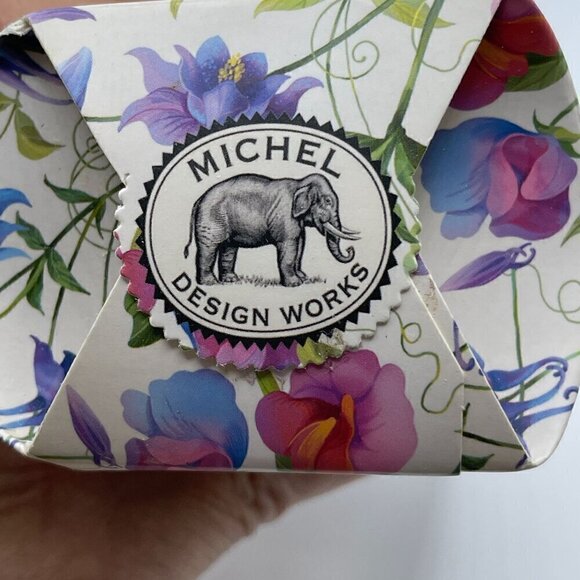 NIP Michel Design Works Sweet Pea Shea Butter Artisanal England Bar Bath Soap - Picture 7 of 8